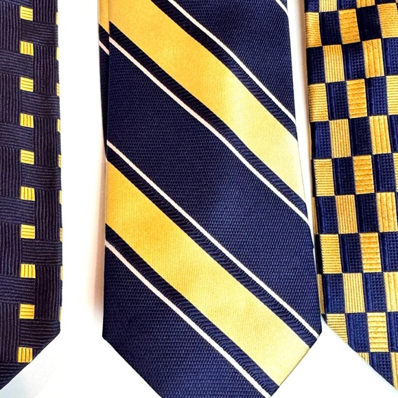 Silk Men's Ties in Blue/Yellow Joseph A. Bank Tommy Hilfiger, Chaps - Picture 3 of 9